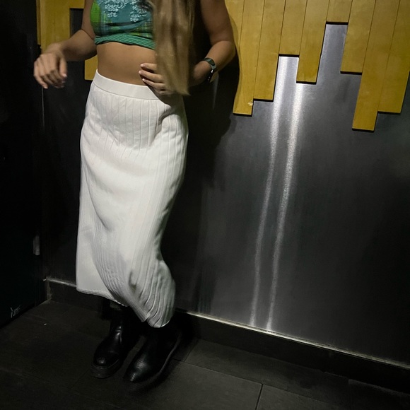 White long skirt - Picture 5 of 5